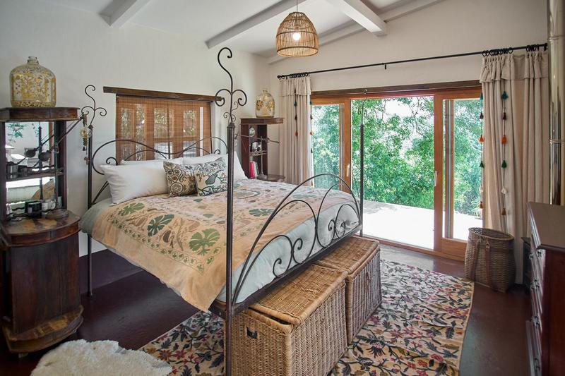 4 Bedroom Property for Sale in The Crags Western Cape